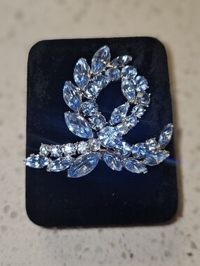 Crystal Leaf Cluster Brooch - Light Blue